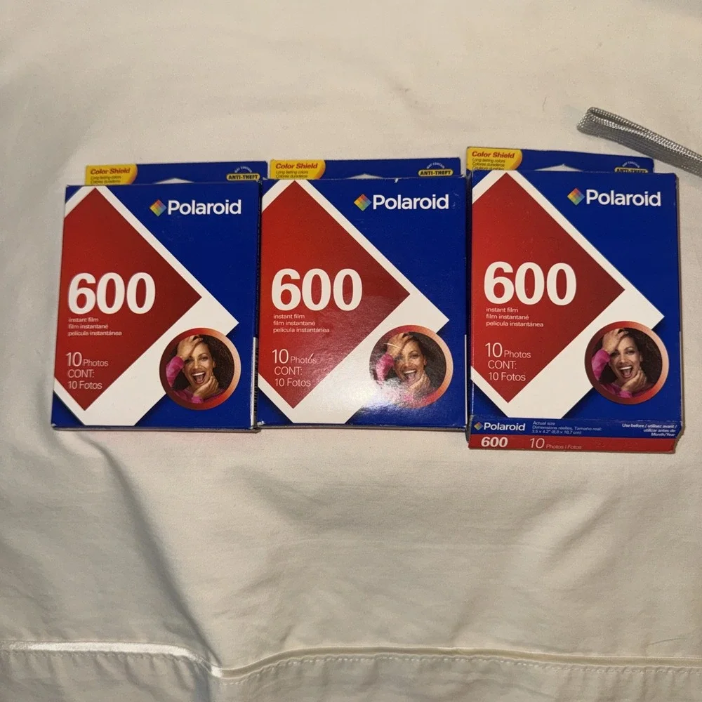 (3) Polaroid 600 - Color instant film Expired 2009 Polaroid One600 Camera Tested